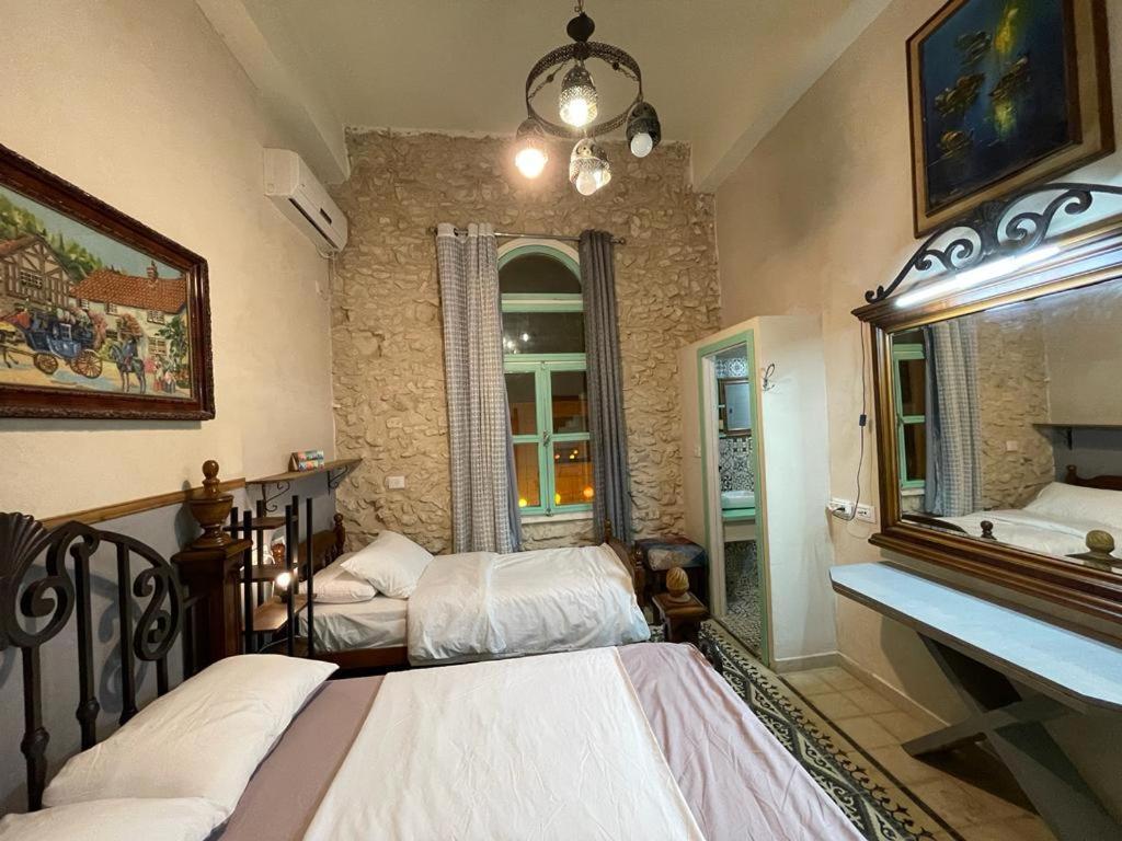 Appartamento Alf Leila Wa Leila Boutique Haifa Esterno foto