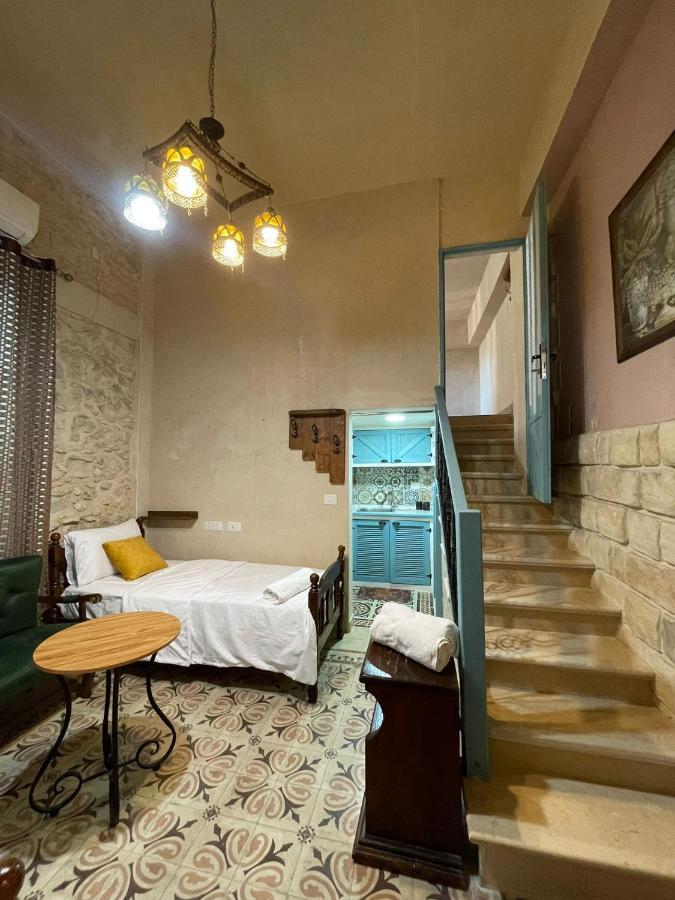 Appartamento Alf Leila Wa Leila Boutique Haifa Esterno foto